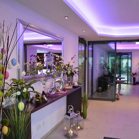 Hotell Neu - & 3*