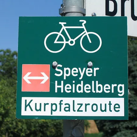 Neu - & Hotel