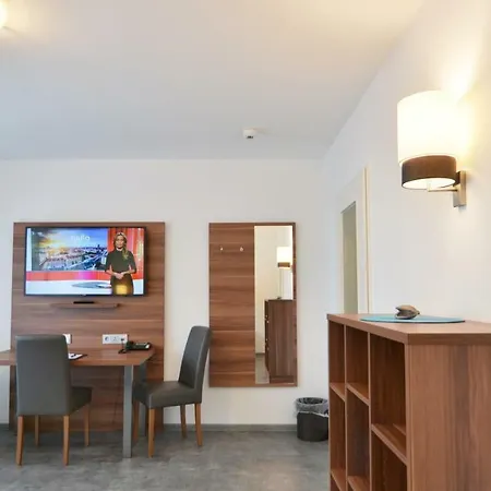Neu - & Hotel 3*