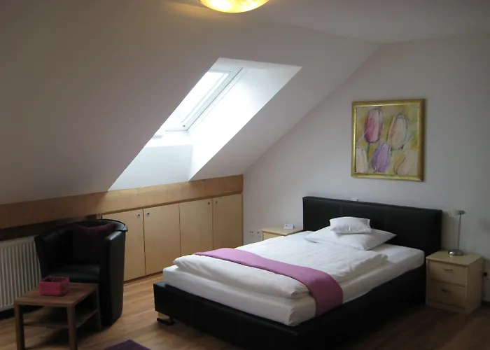 Hotel Neu - Guesthouse&apartments 3*