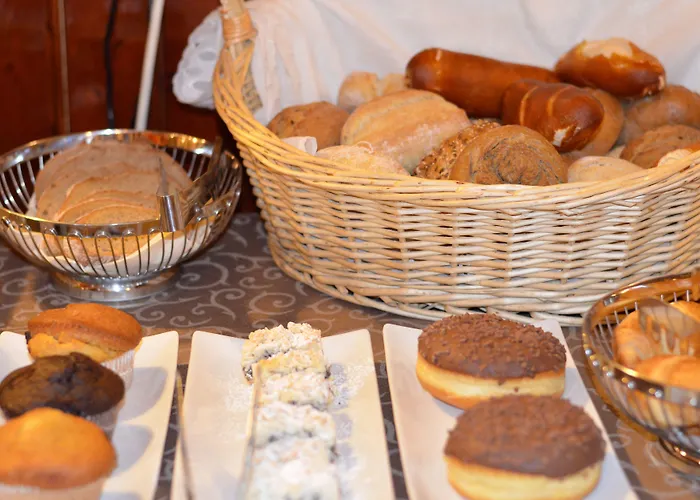 Neu - Guesthouse&apartments Hotel