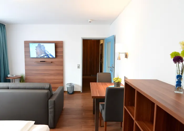 Neu - Guesthouse&apartments 3*