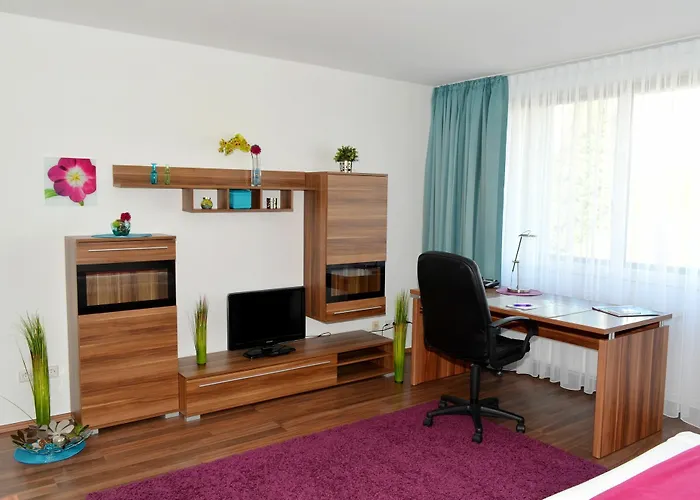 Neu - Guesthouse&apartments