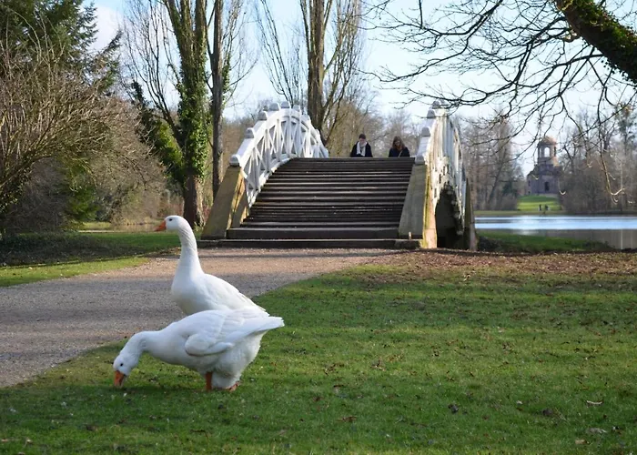 Neu - Guesthouse&apartments Hotel